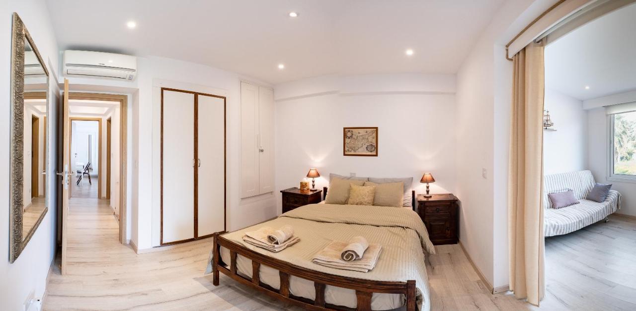 Townhouse By The Sea Pirate Harbor Apartment Paphos Ngoại thất bức ảnh