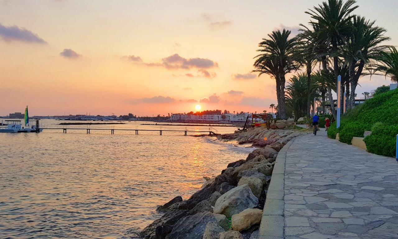 Townhouse By The Sea Pirate Harbor Apartment Paphos Ngoại thất bức ảnh